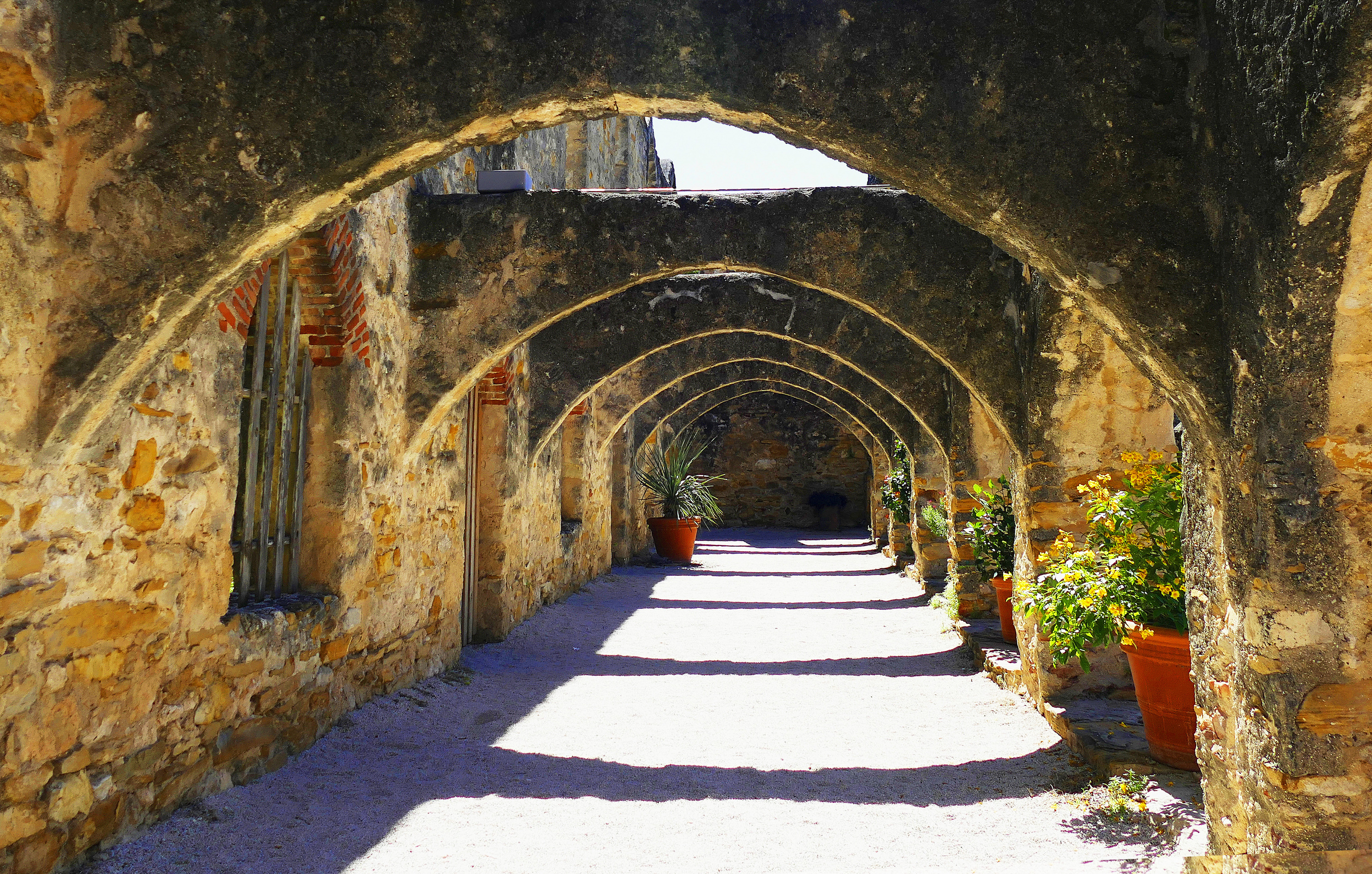 
        <div class='title'>
          Mission arches in Color xksofm (1)
        </div>
       
        <div class='description'>
          
        </div>
      