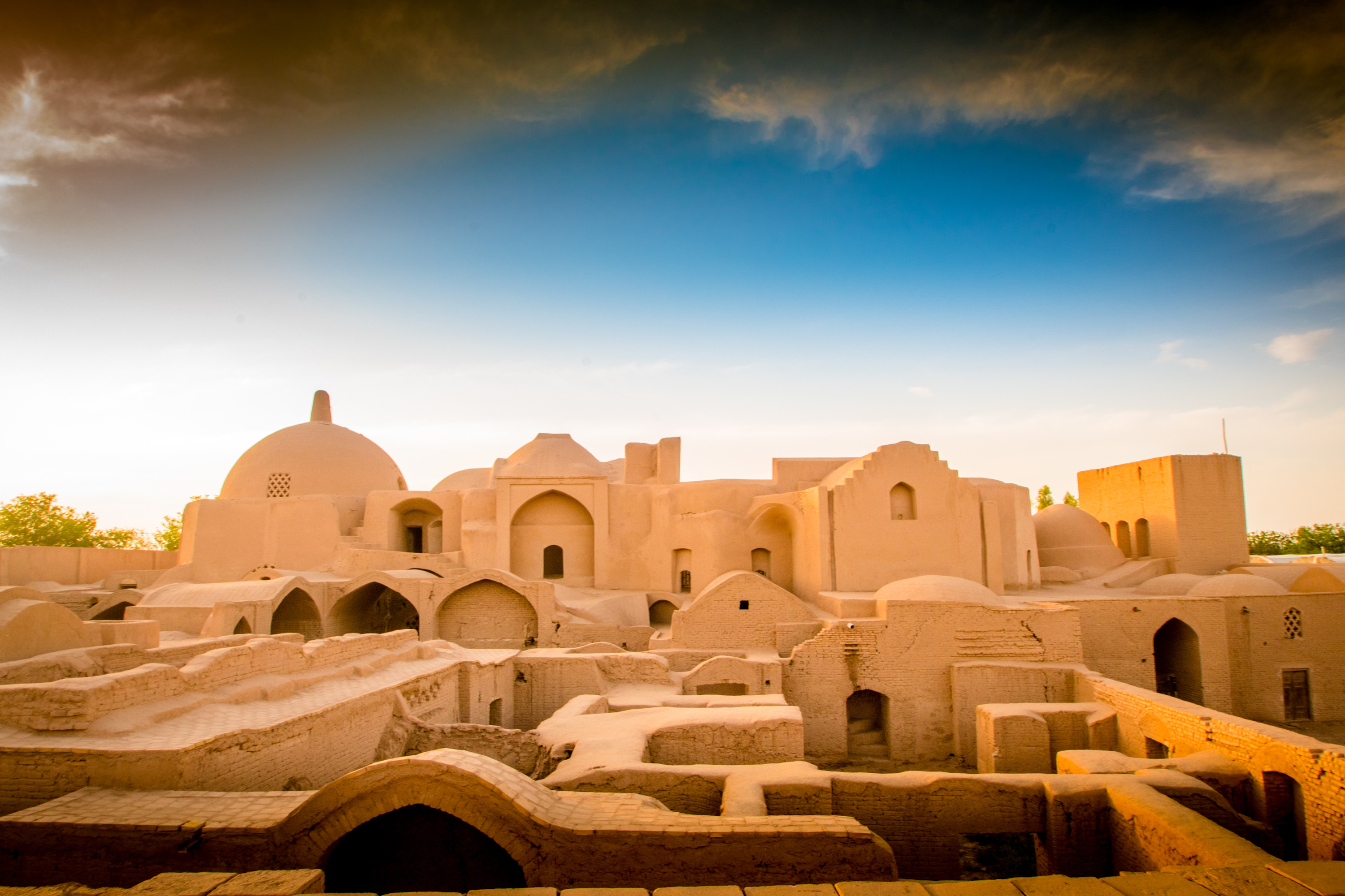 
        <div class='title'>
          yazd IRAN 2065
        </div>
       
        <div class='description'>
          
        </div>
      