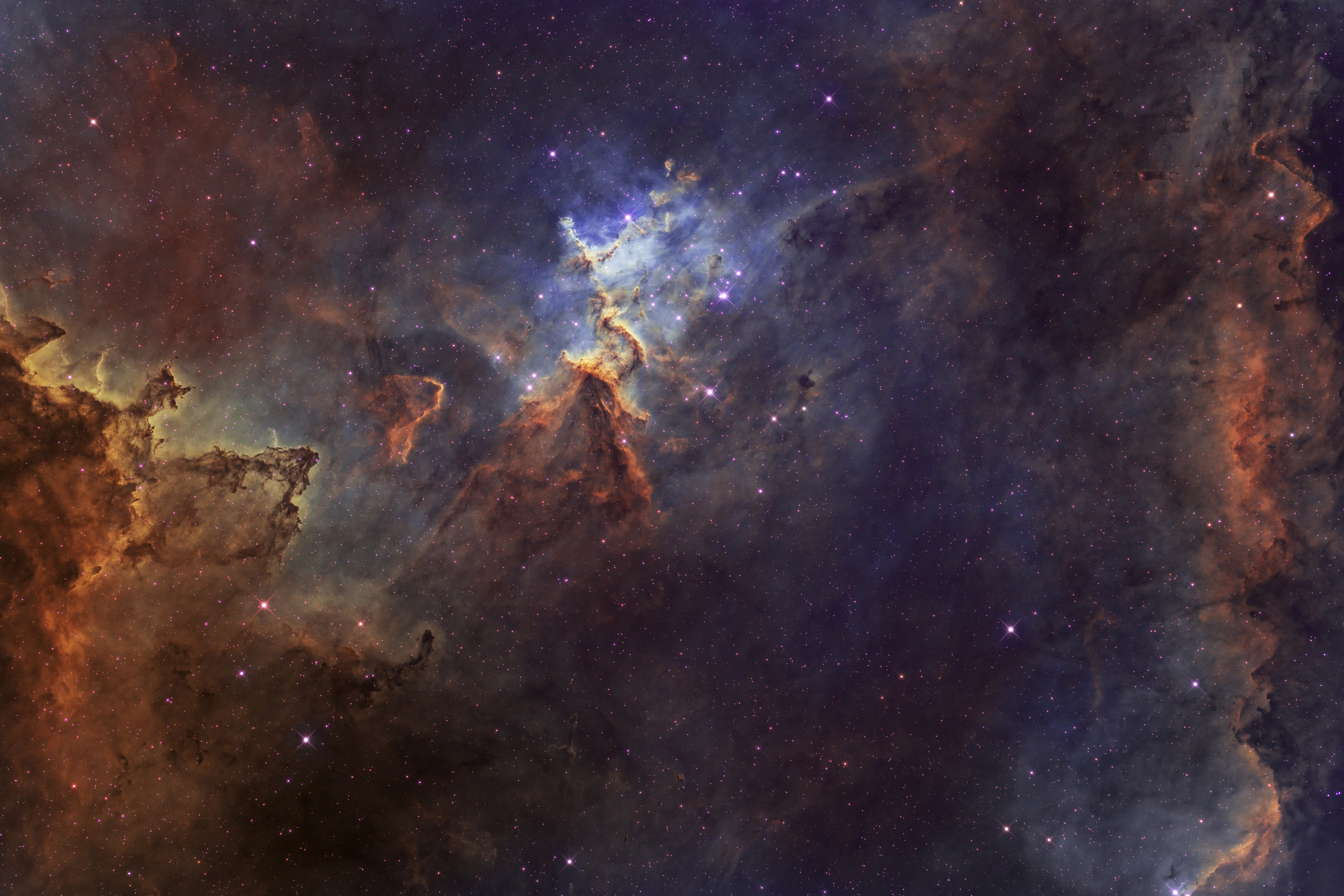 
        <div class='title'>
          IC 1805 cr
        </div>
       