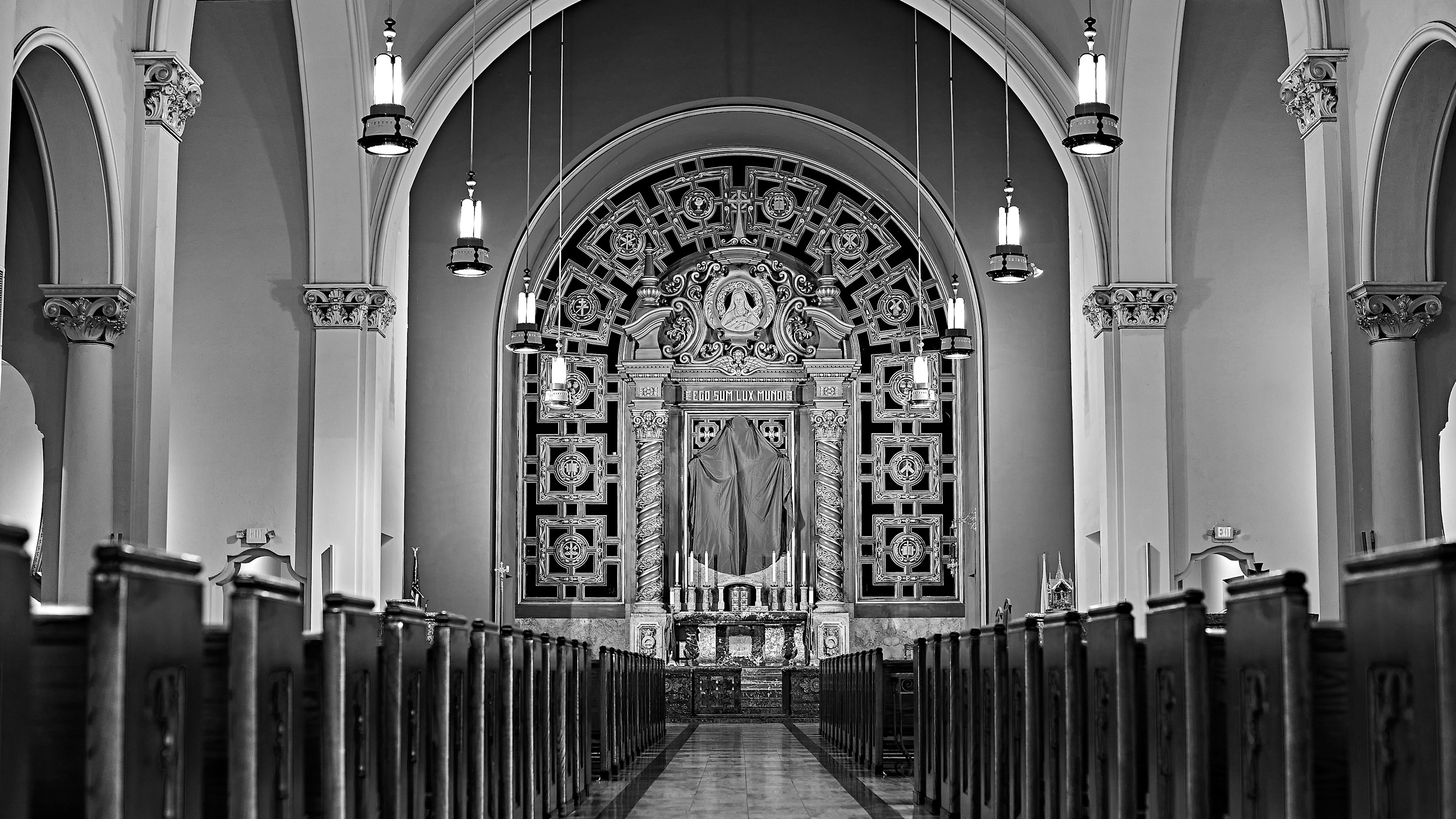 
        <div class='title'>
          JIP 8056 ASF Altar Hooy Week Miami Little Flower
        </div>
       