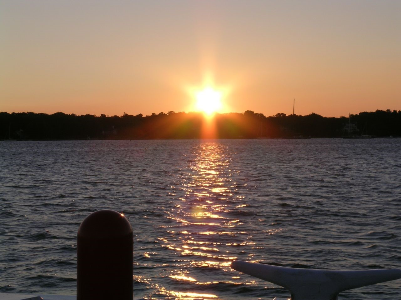 
        <div class='title'>
          MontuckSunset
        </div>
       
        <div class='description'>
          
        </div>
      