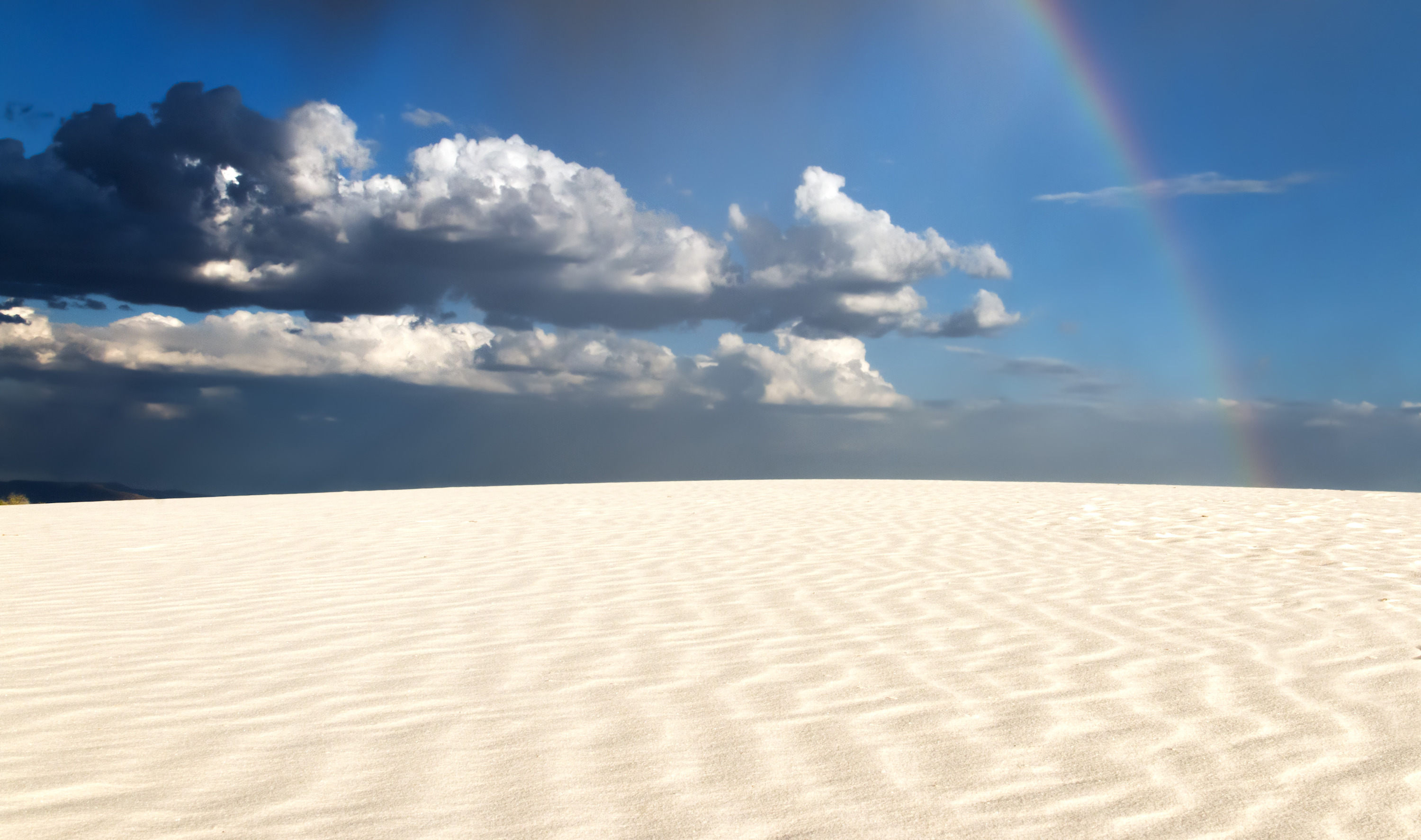
        <div class='title'>
          White Sands copy1
        </div>
       
        <div class='description'>
          
        </div>
      