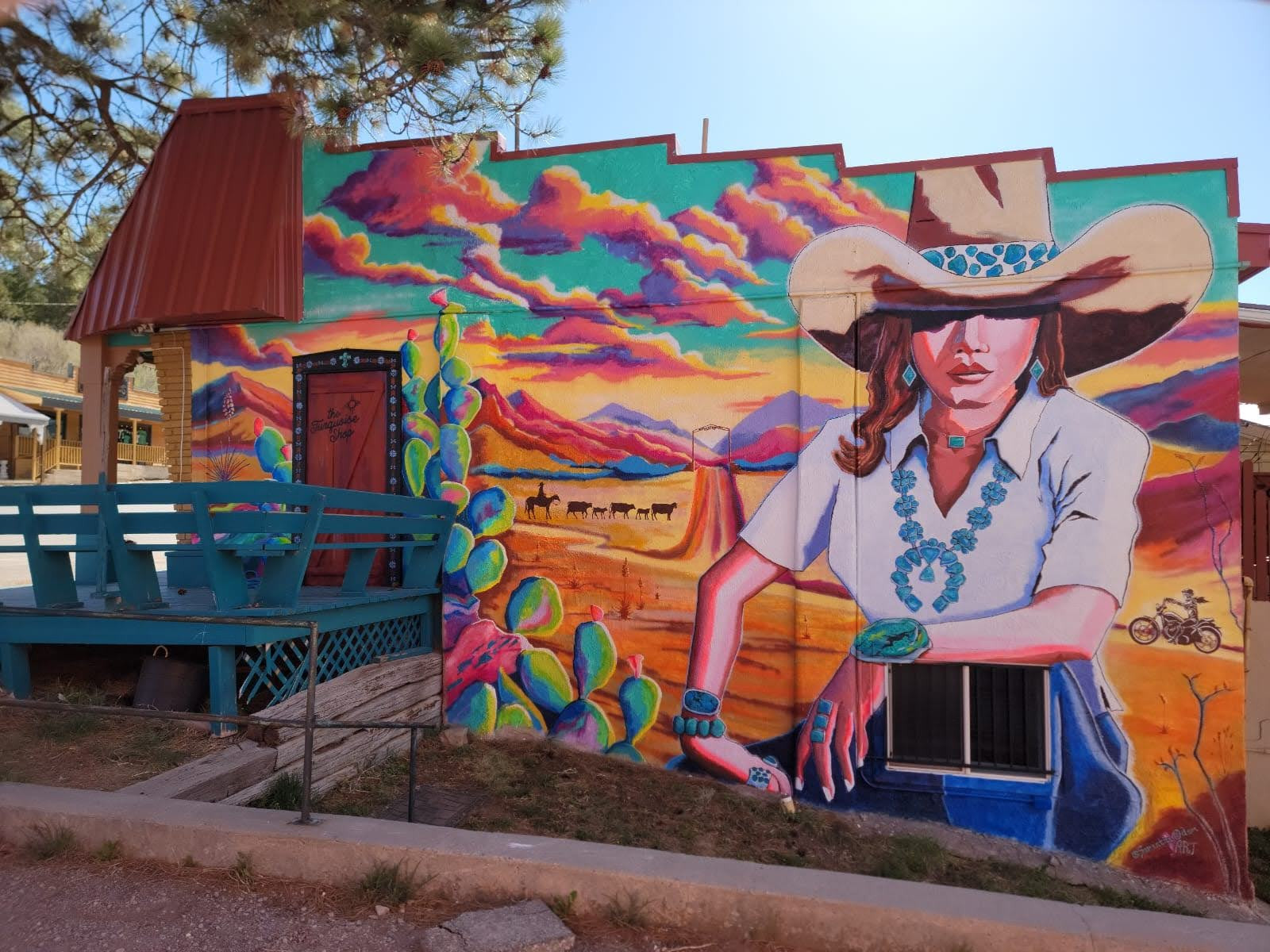 
        <div class='title'>
          Cowgirl
        </div>
       
        <div class='description'>
          
        </div>
      