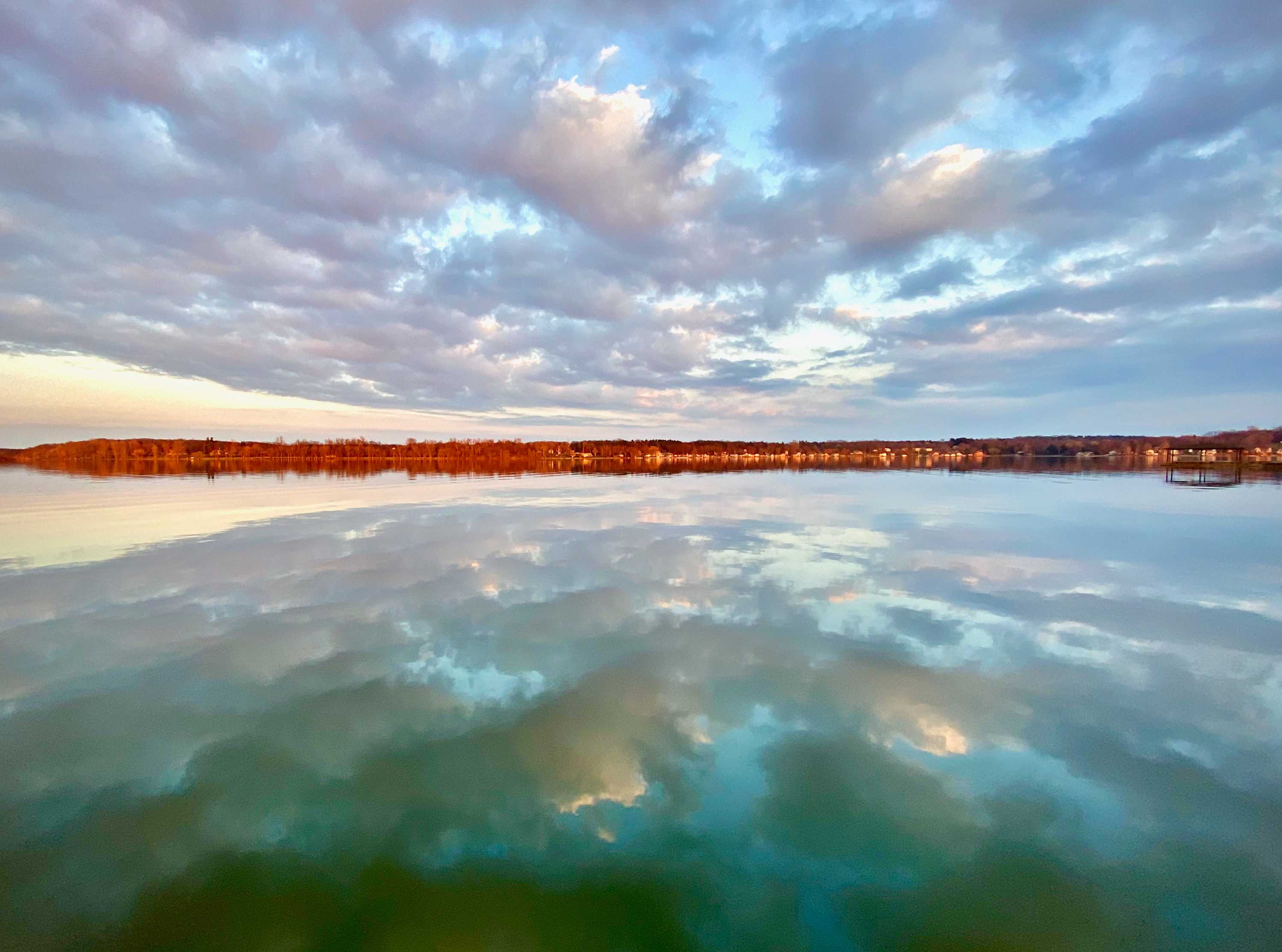 
        <div class='title'>
          FH clouds reflection
        </div>
       
        <div class='description'>
          
        </div>
      