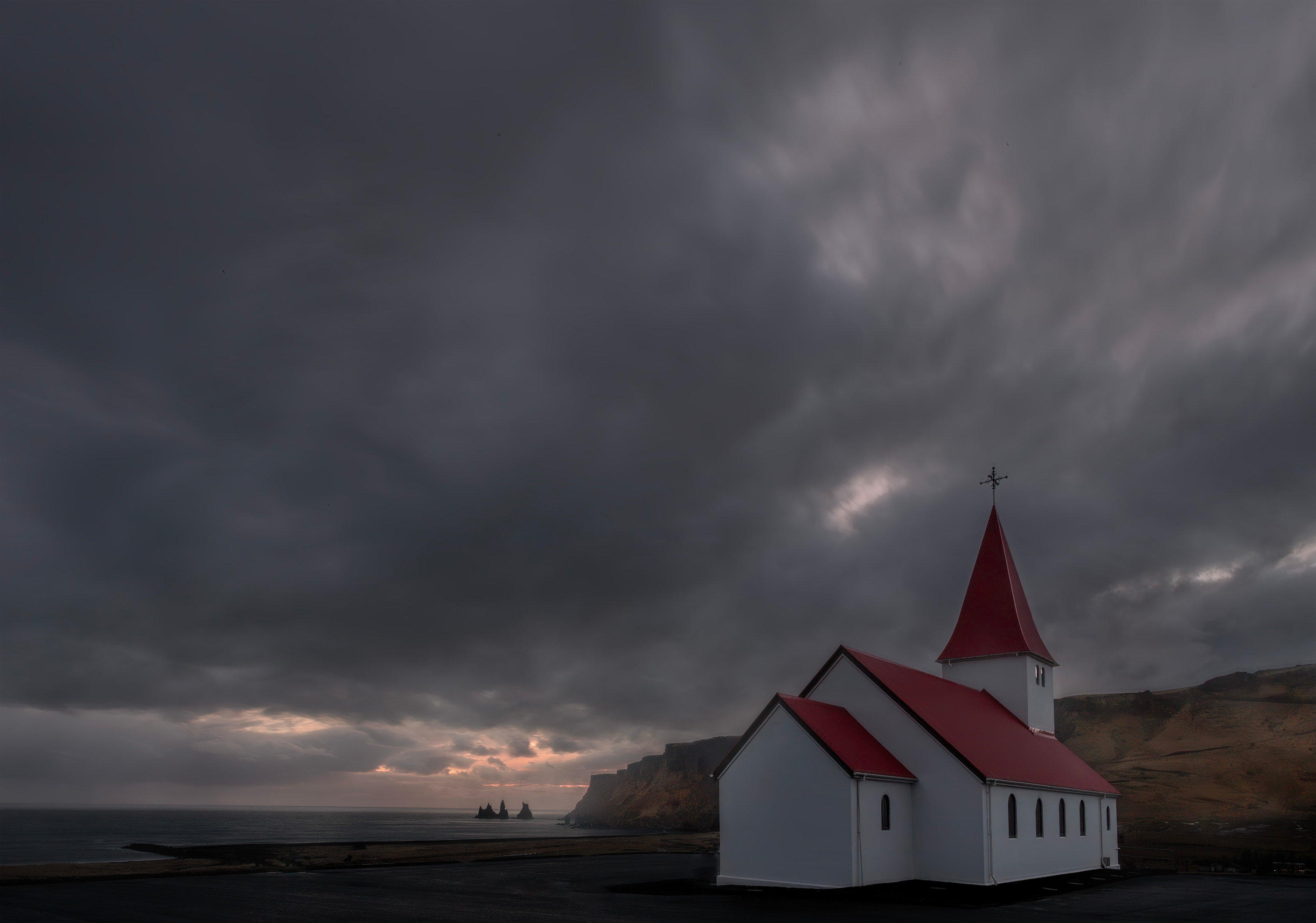 
        <div class='title'>
          Vik church large
        </div>
       
        <div class='description'>
          
        </div>
      