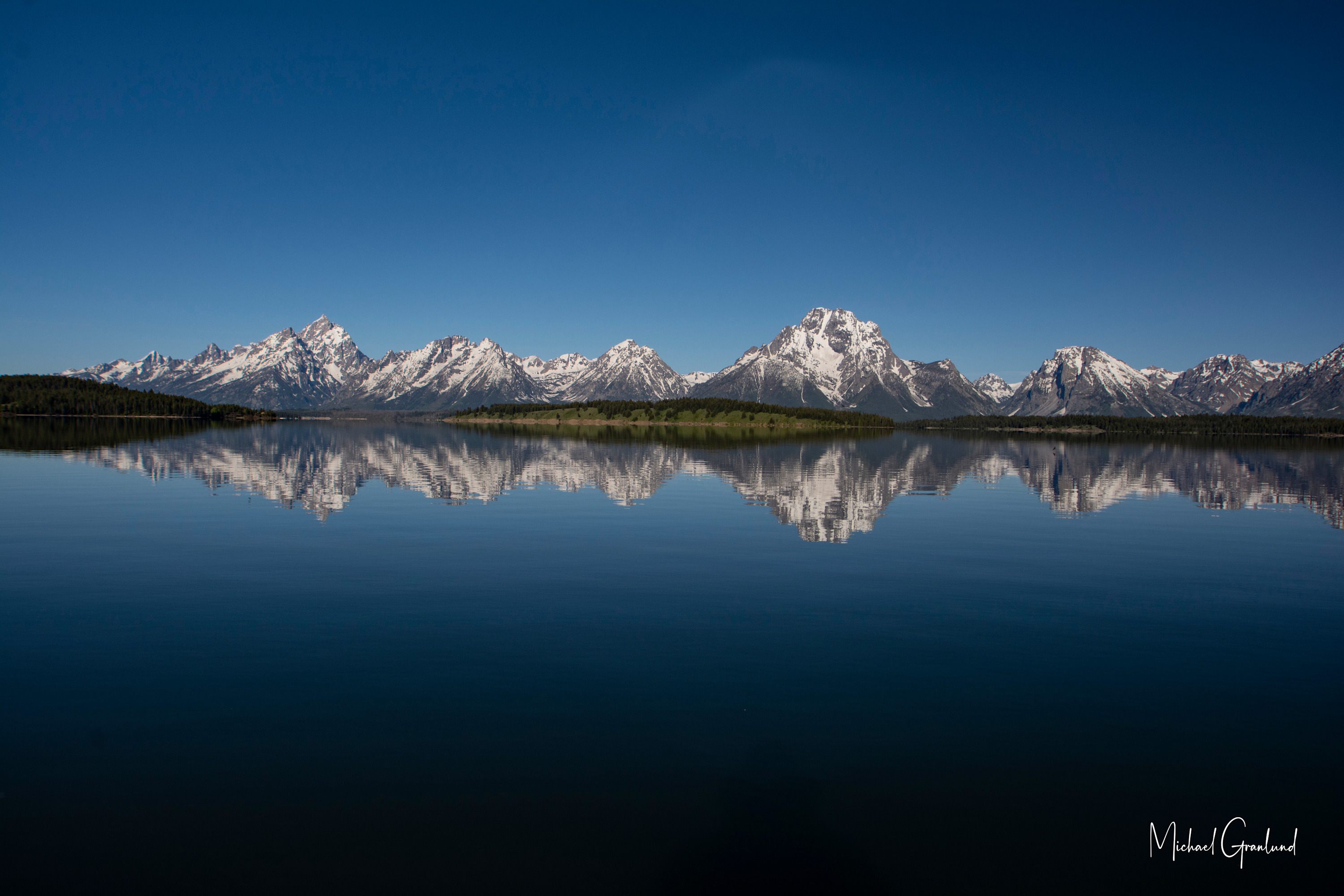 
        <div class='title'>
          Front Range   Lake Jackson, Grand Teton National Park, Wyoming
        </div>
       
        <div class='description'>
          
        </div>
      