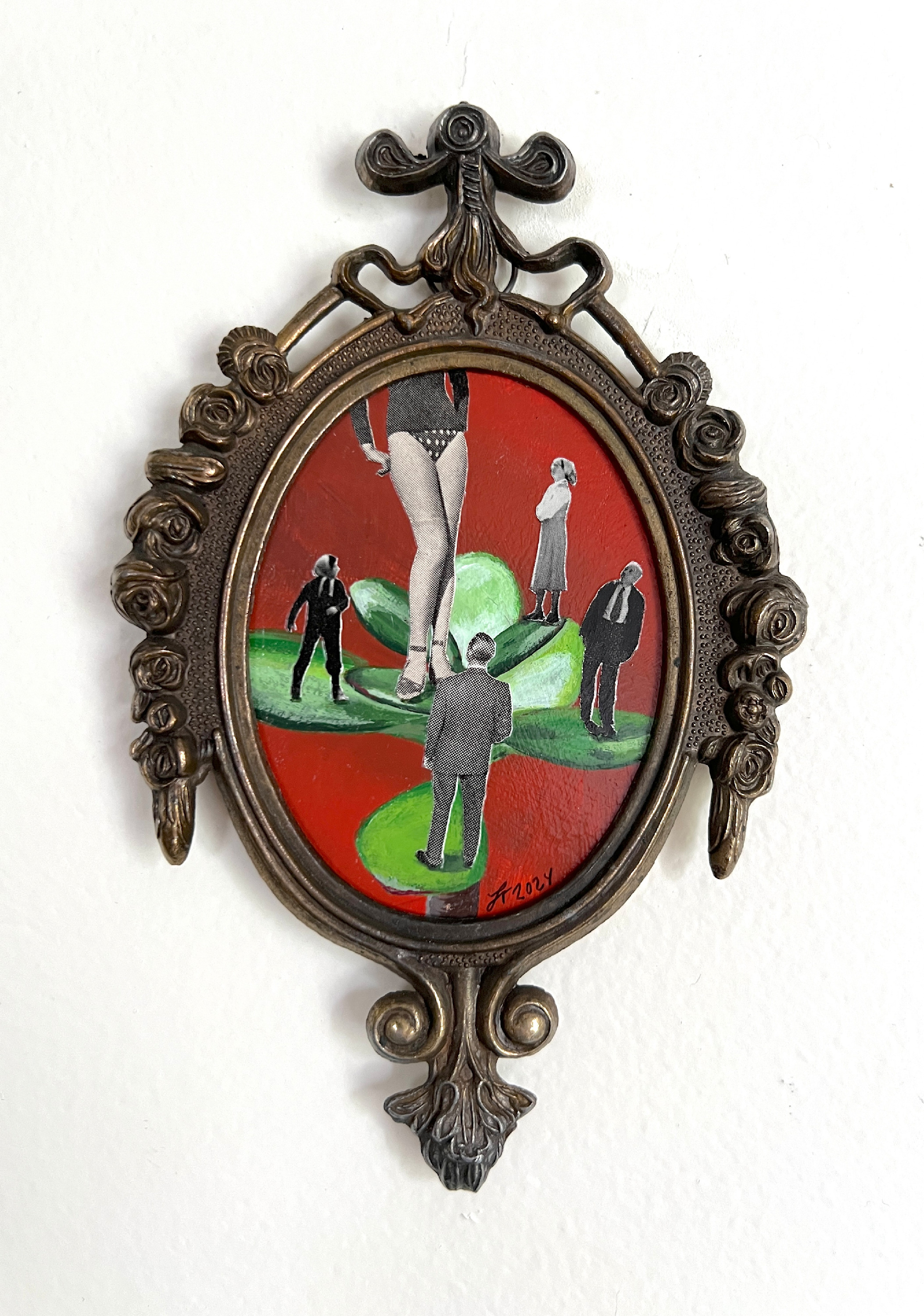 Lthompson legs mixedmediacollage 4x6 pwpcjq