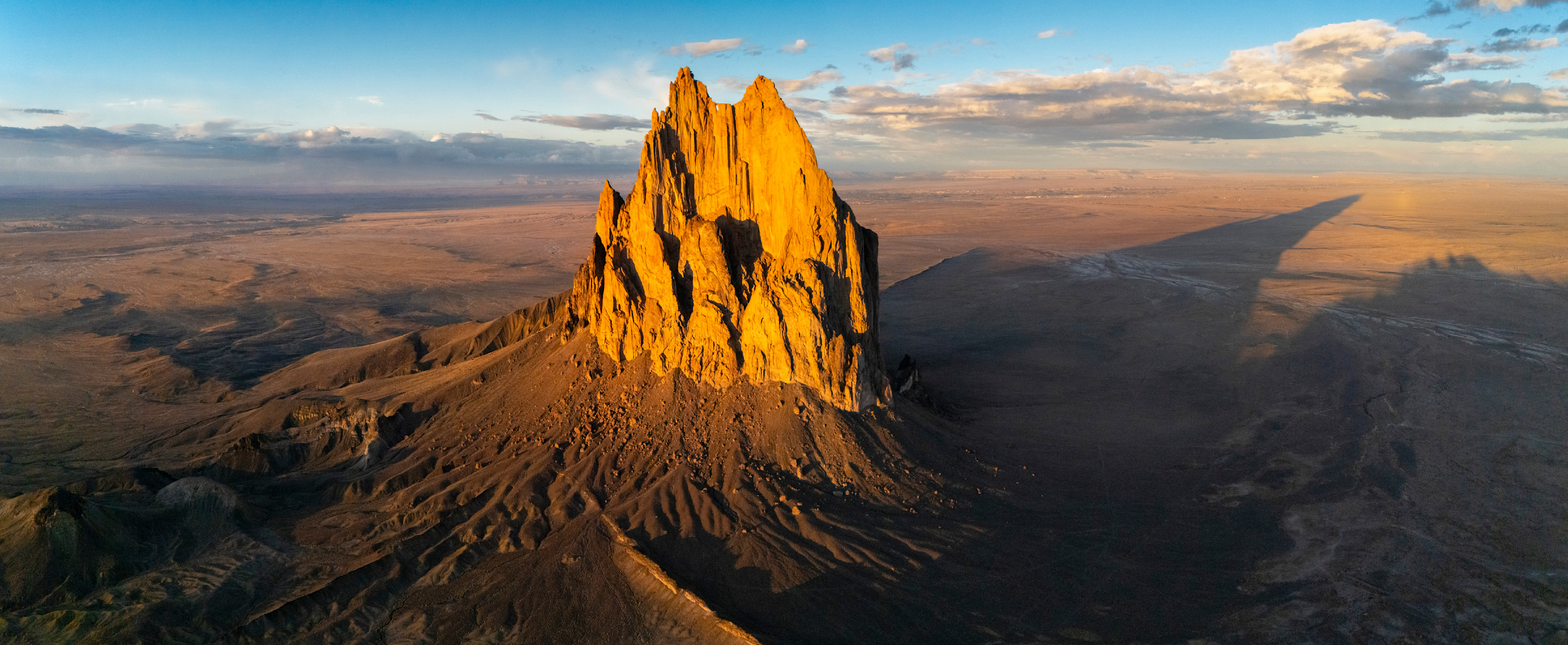 
        <div class='title'>
          Shiprock Aerial Pan II
        </div>
       
        <div class='description'>
          
        </div>
      