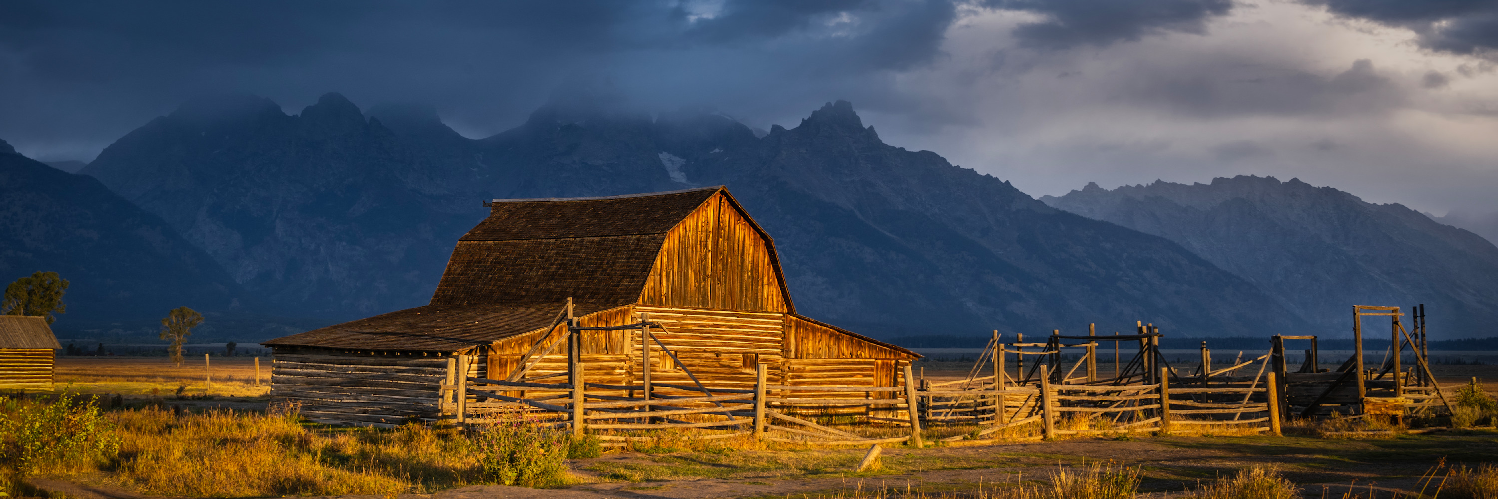 
        <div class='title'>
          Mormon Row Barn At Sunrise 2 Dsc 4096 1X3 Scott Ashley
        </div>
       