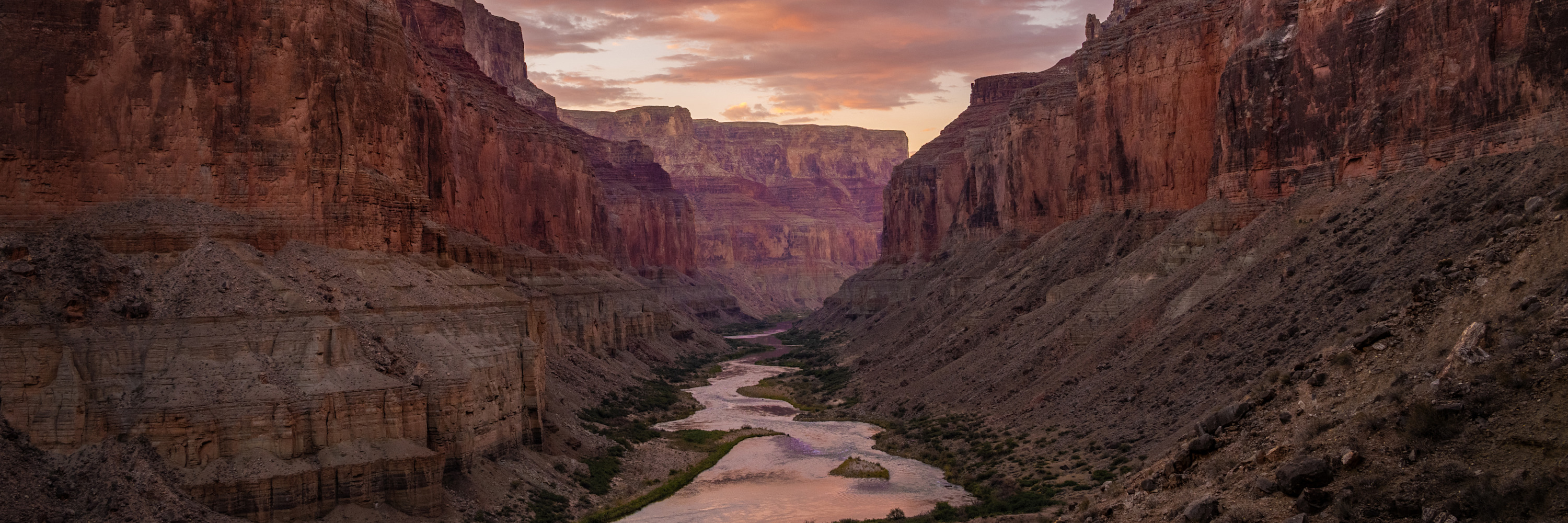
        <div class='title'>
          Grand Canyon Sunrise 3 Dsc 1044 1920X640 Scott Ashley
        </div>
       