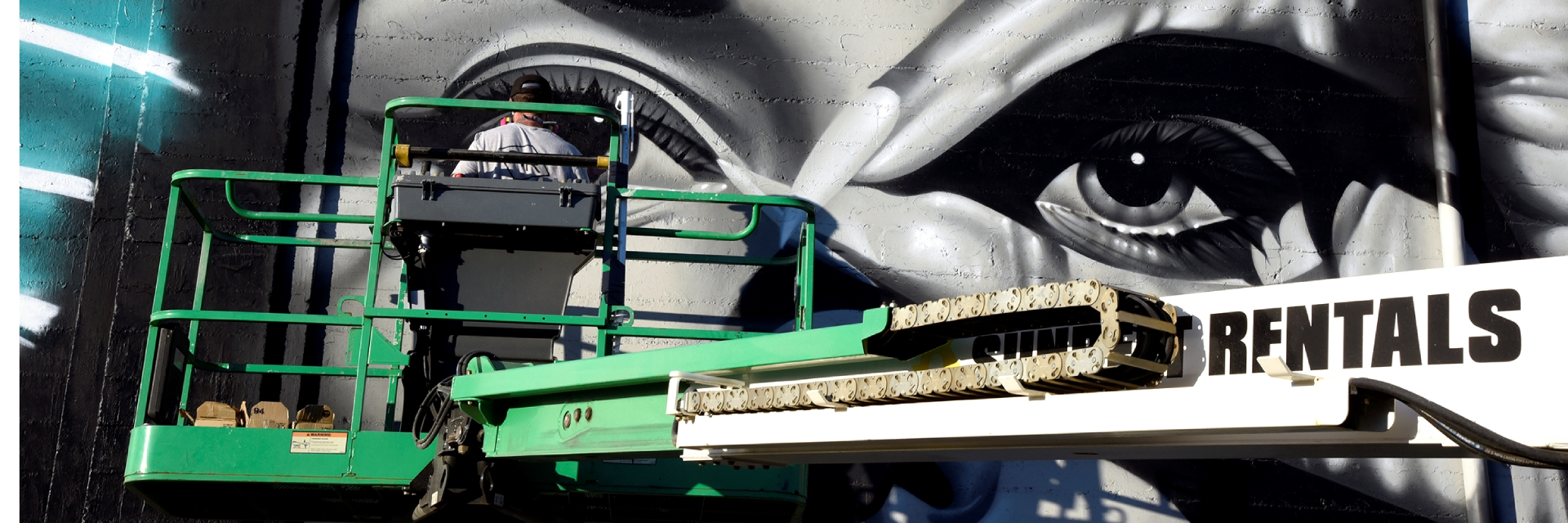 
        <div class='title'>
          Colonial Theatre 2  action
        </div>
       