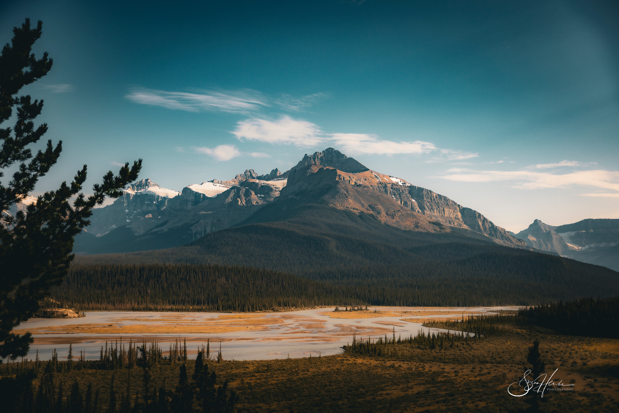 
        <div class='title'>
          Tranquil Jasper National Park
        </div>
       