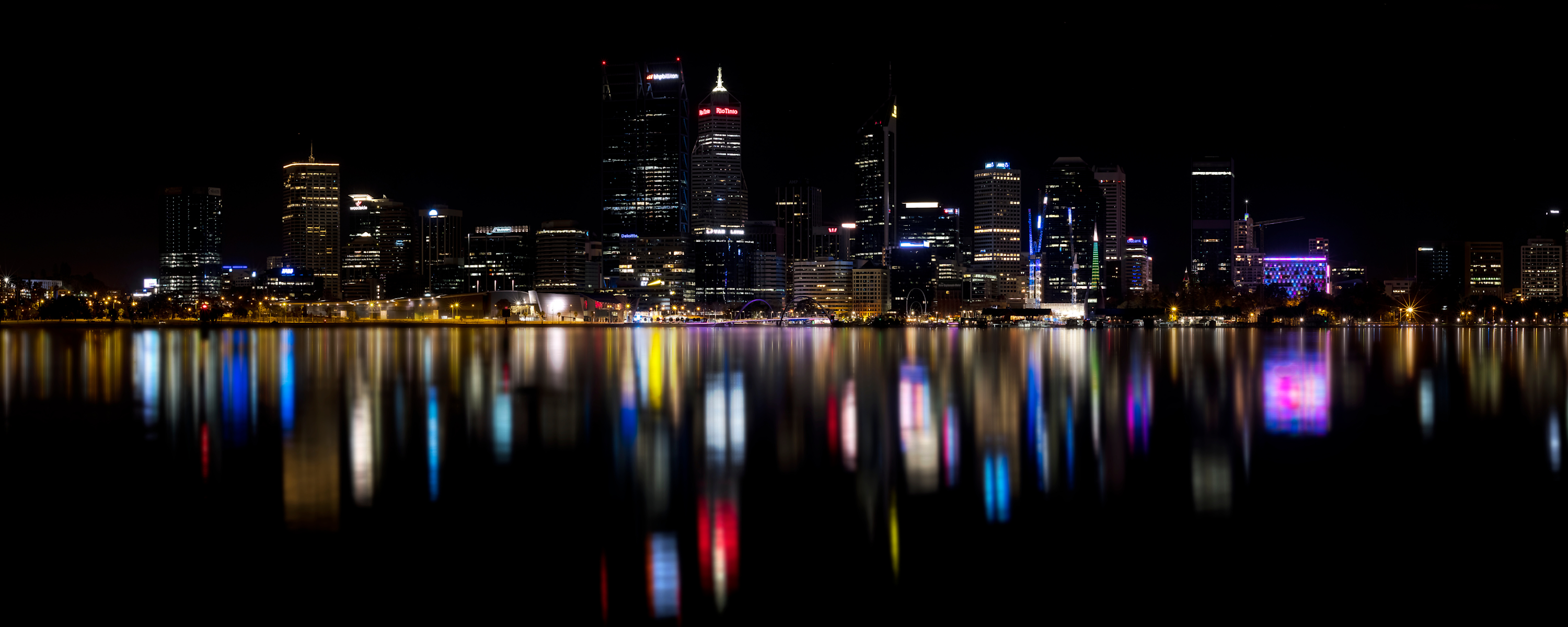 
        <div class='title'>
          2
        </div>
       