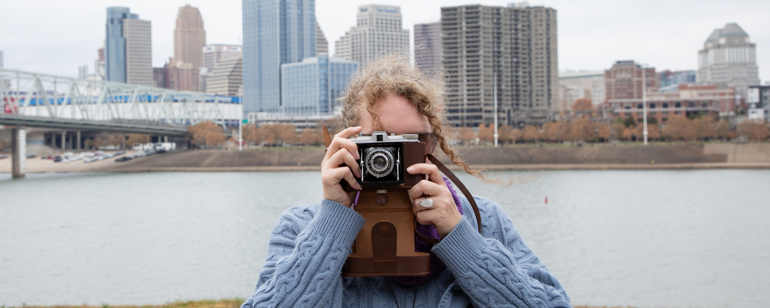 
        <div class='title'>
          1
        </div>
       