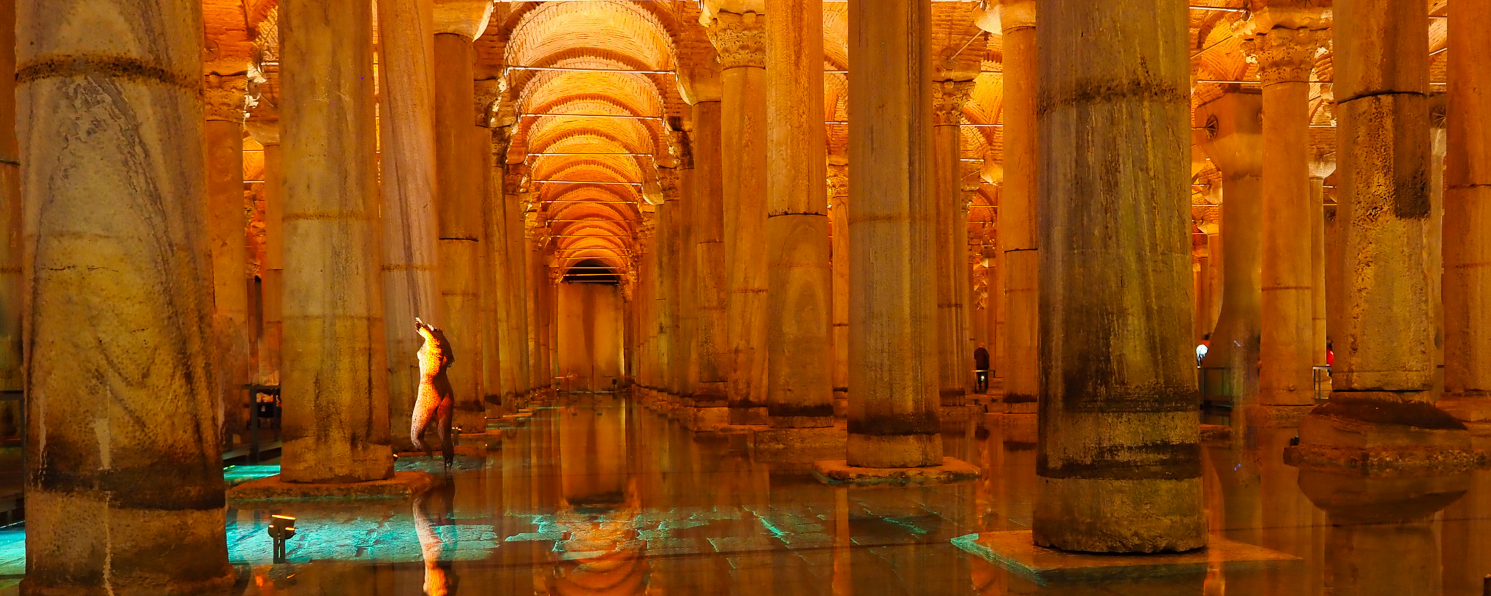 
        <div class='title'>
          4
        </div>
       