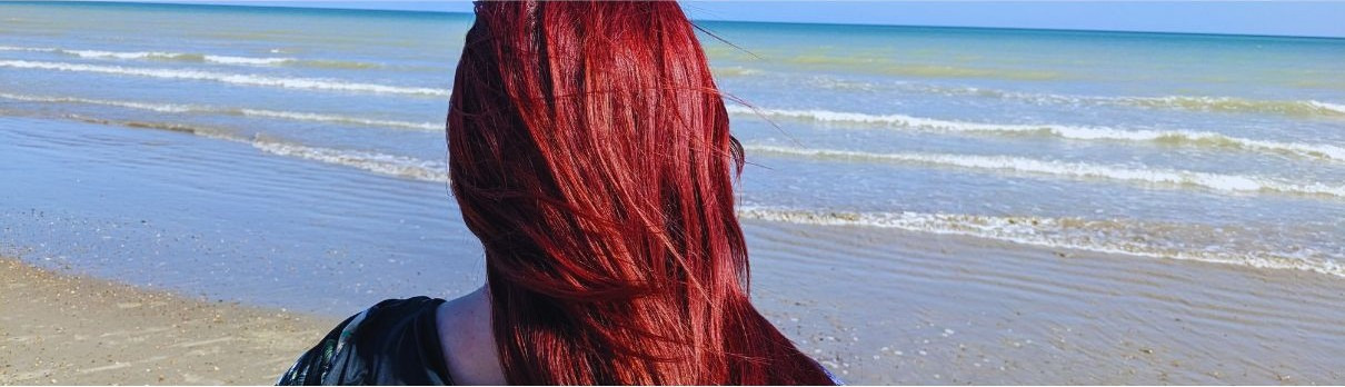 
        <div class='title'>
          4
        </div>
       