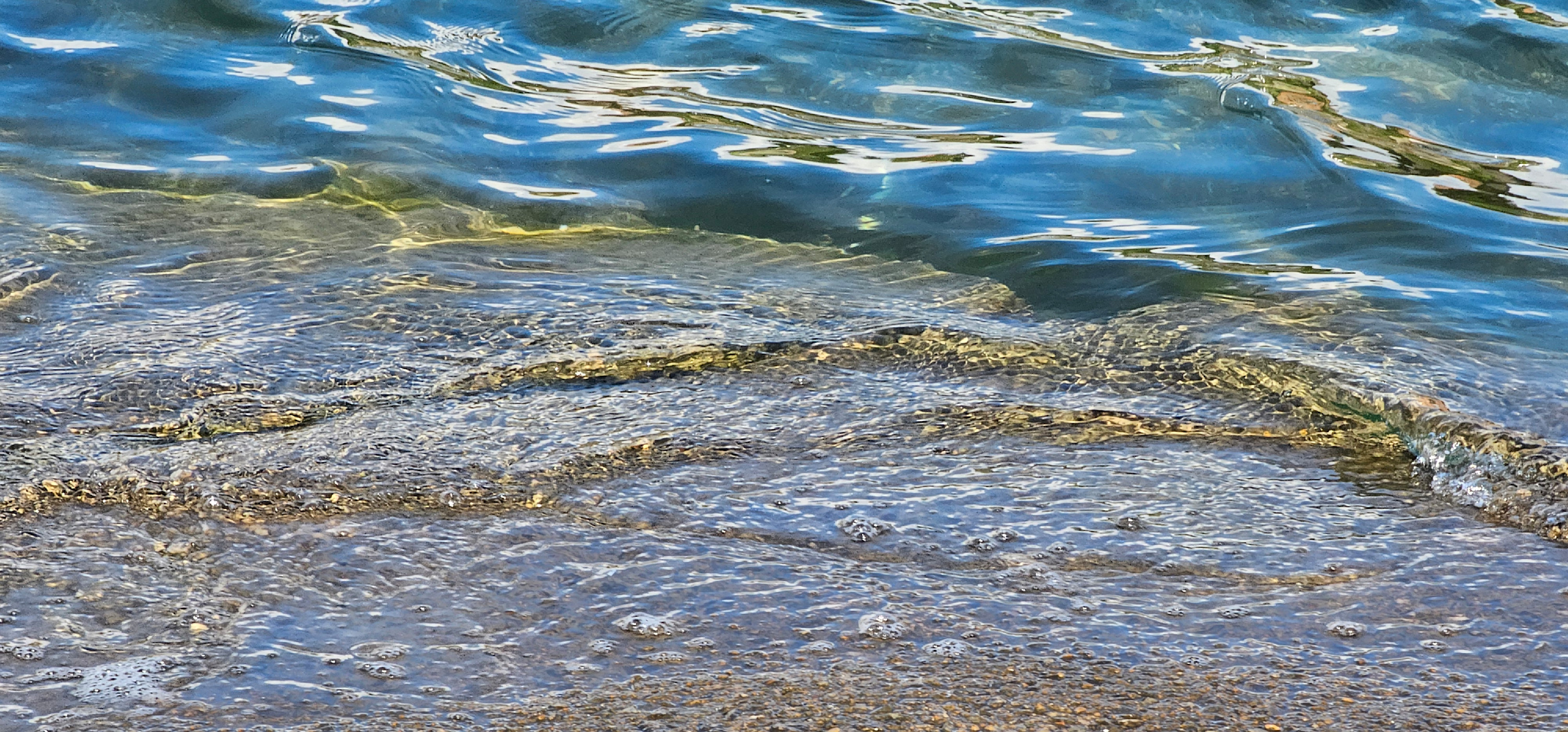 
        <div class='title'>
          Sand Waves 1
        </div>
       