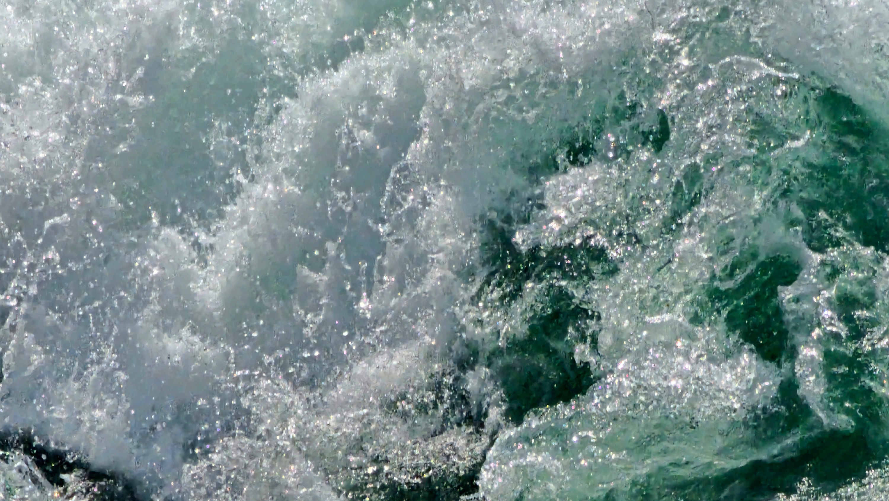 
        <div class='title'>
          Churning Niagara River 2
        </div>
       