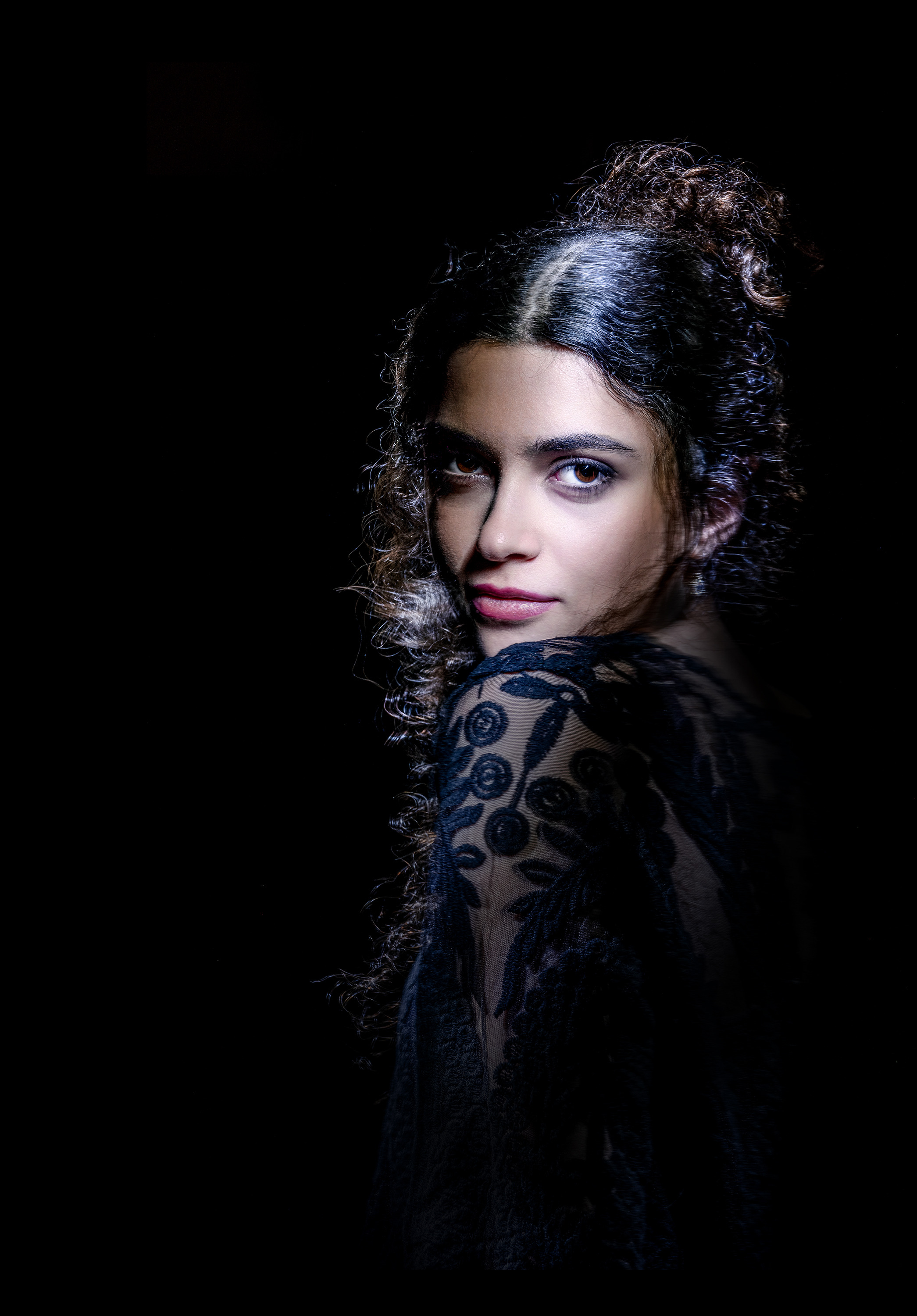 
        <div class='title'>
          Adriana Beauty Boutique 
        </div>
       
        <div class='description'>
          Beauty business branding portrait
        </div>
      